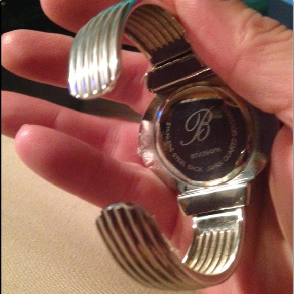 Stunning! Burgi Pink Druzy stone watch - Picture 4 of 7